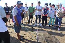 图7_渔民介绍石沪捕鱼(淡水区渔会提供)