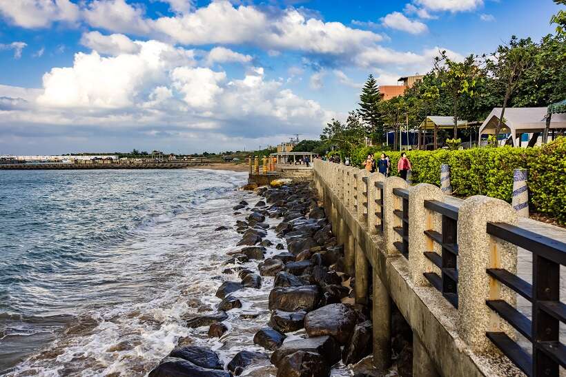 芝蘭公園海上平台的美麗海景令人流連忘返