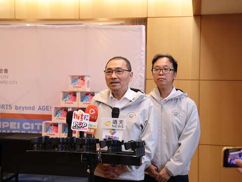 侯友宜市長表示新北擁有豐富多元的觀光資源，從海岸、山林到人文景點一應俱全，具有200多條特色遊程及年度300場以上精彩活動，迎接國內外賓客來新北一遊