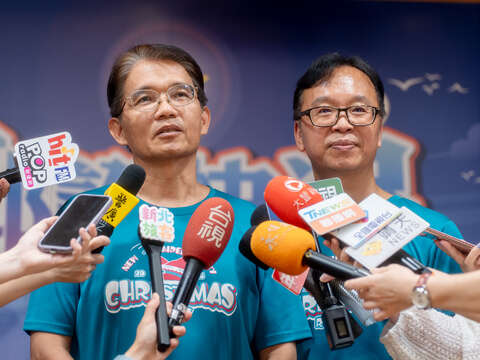 邱敬斌秘書長邀請民眾參與第二屆耶誕馬拉松接力賽，享受冬天跑在耶誕城的歡樂氣氛