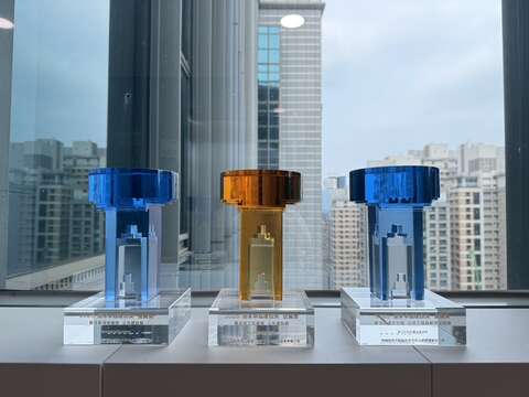 2025国家卓越建设金质奖与优质奖奖座 见证新北市观旅局的卓越表现