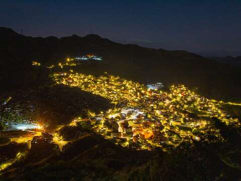 瑞芳基隆山步道山城燈火是攝影愛好者心中的經典景點。