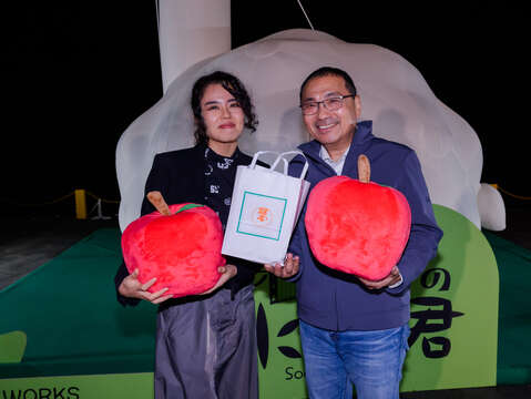 碧潭地景裝置展「呆在碧潭の水豚君」，是超人氣插畫IP首次與臺灣政府單位進行官方合作，並歡慶IP誕生20週年。