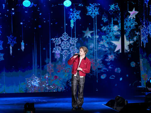 「R_B才子」J.Sheon演唱〈You'll Never Know〉、〈你不用懂〉以及符合耶誕佳節的〈Last Christmas〉