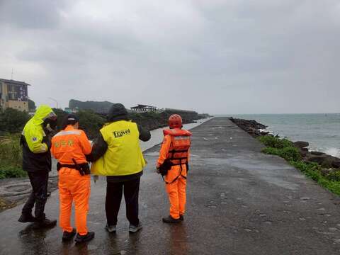 新北市水域安全巡查小組於冬季巡查瑞芳一帶