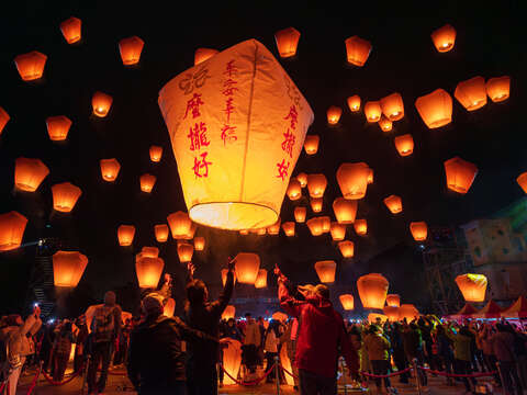 新北市平溪天燈節以獨特文化魅力吸引世界目光，多次讓國際看見新北文化影響力。