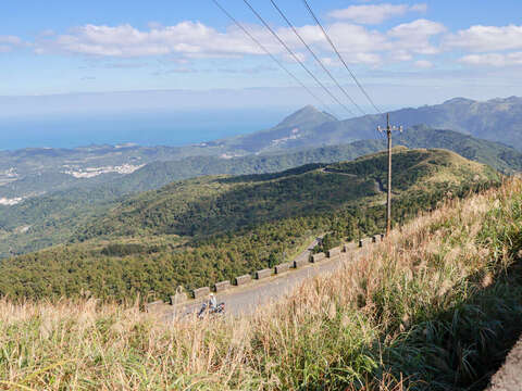 淡蘭古道五分山步道視野壯闊，讓民眾盡情呼吸山林芬多精。