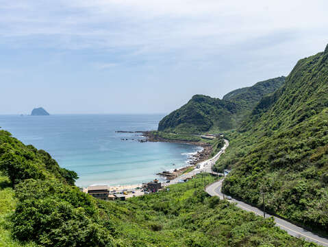 淡江大橋通車後，串聯北海岸「青春山海線」沿線景點，打造更便捷的海岸觀光動線。