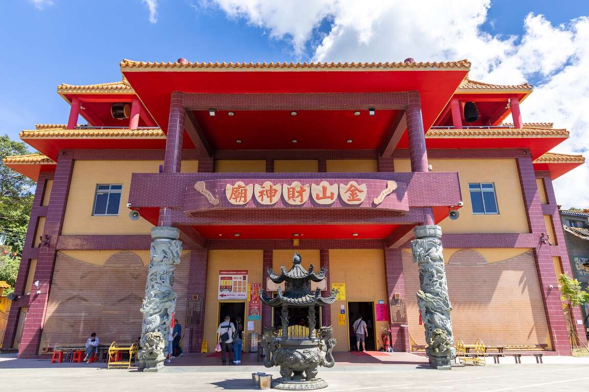 金山財神廟正面