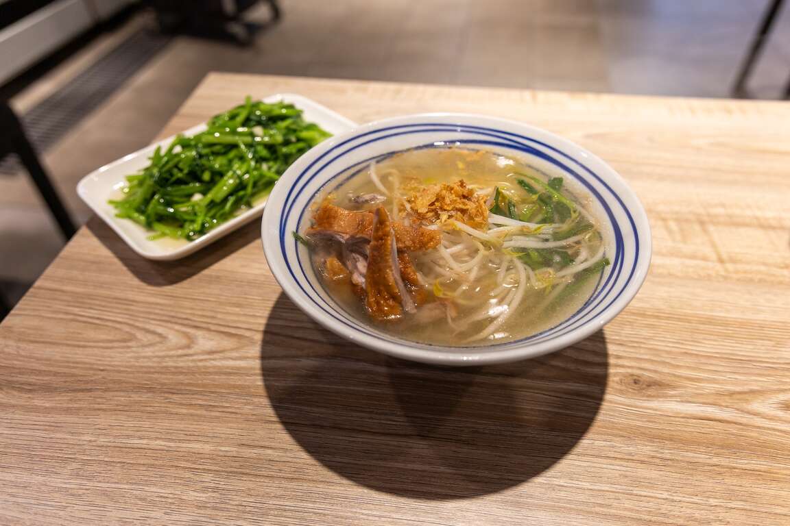 碧潭橋頭鵝肉