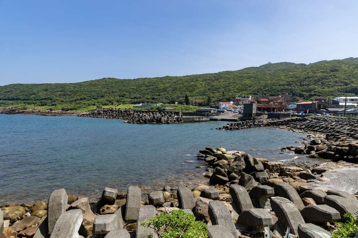 「卯」字型的海灣
