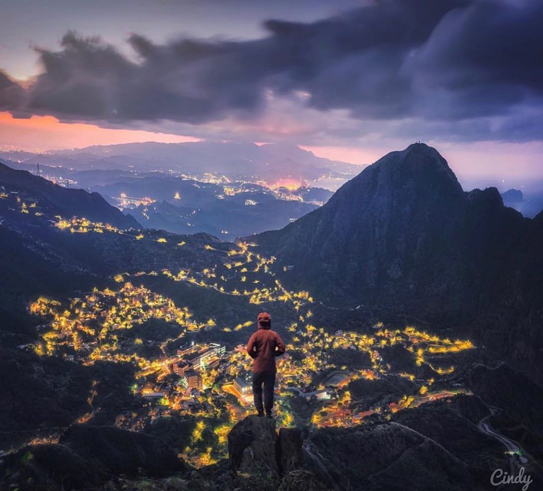 一起欣賞絕美的黃金山城