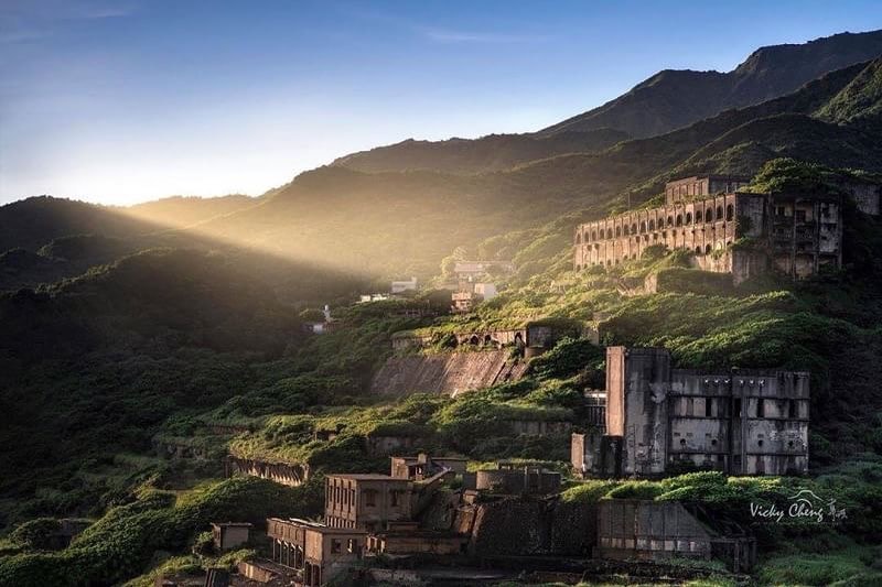 旅行中、日の出のために早起きしますか？