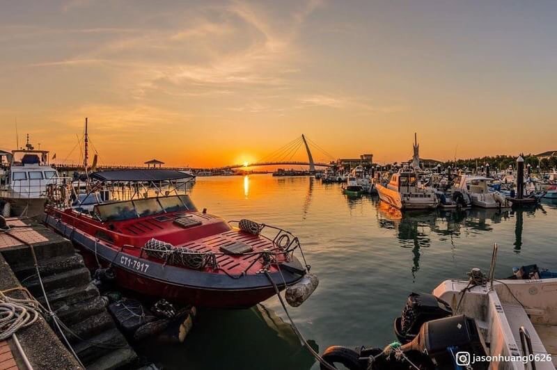 夕日を見るともうすぐ仕事が終わると思ったら、いい気分になった！
