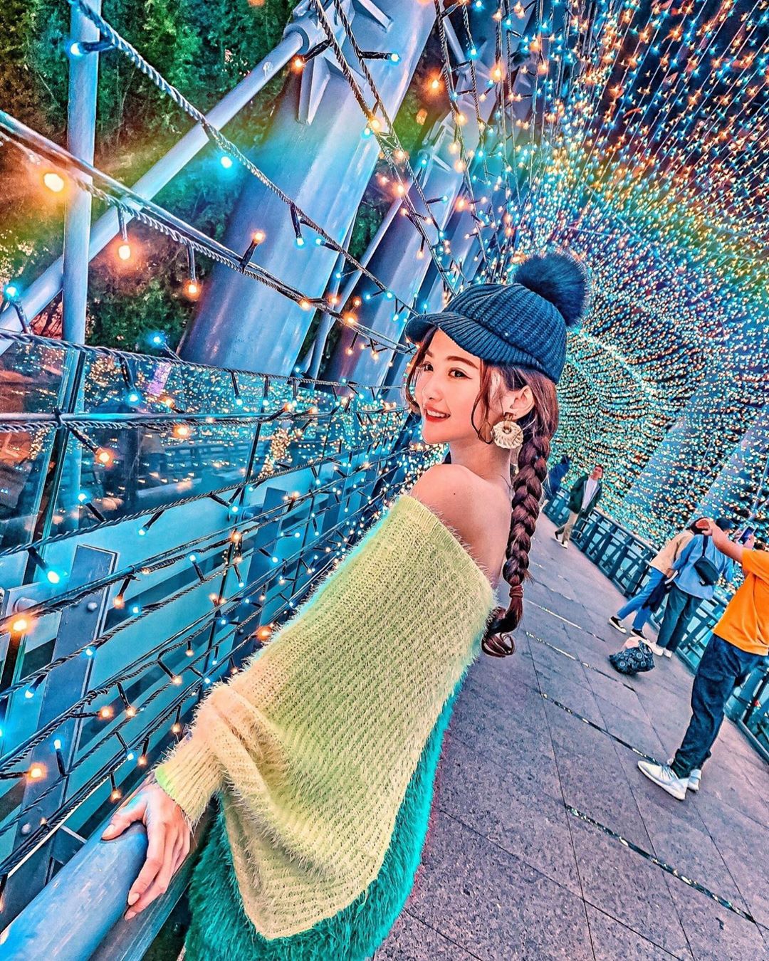 今年的耶誕城各種角度都很魔幻