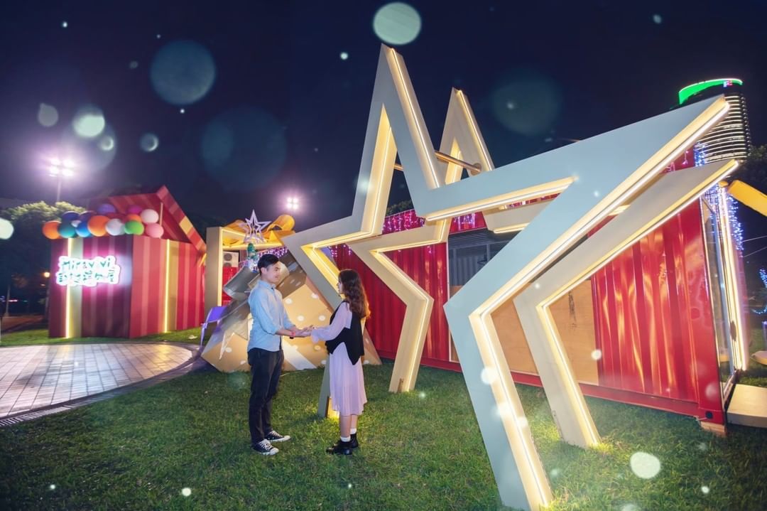 손을 잡고 함께 이 로맨틱한 겨울을 느끼고 싶어요