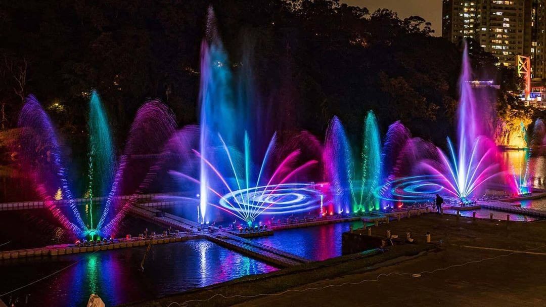 The annual Bitan dancing fountain show is coming soon~ please look forward to it!
