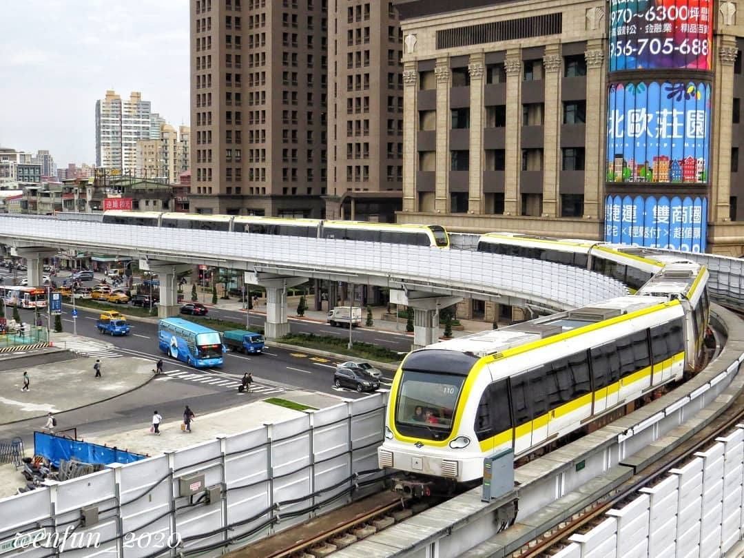 Capturing the beauty of MRT circular line.