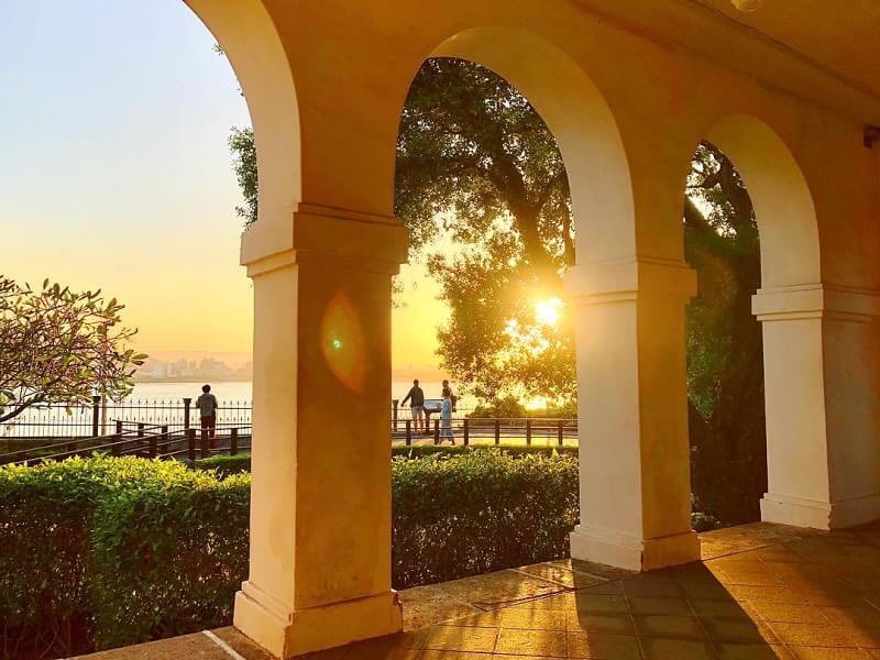 여행 중에 어떻게 낭만을 만들어요? 