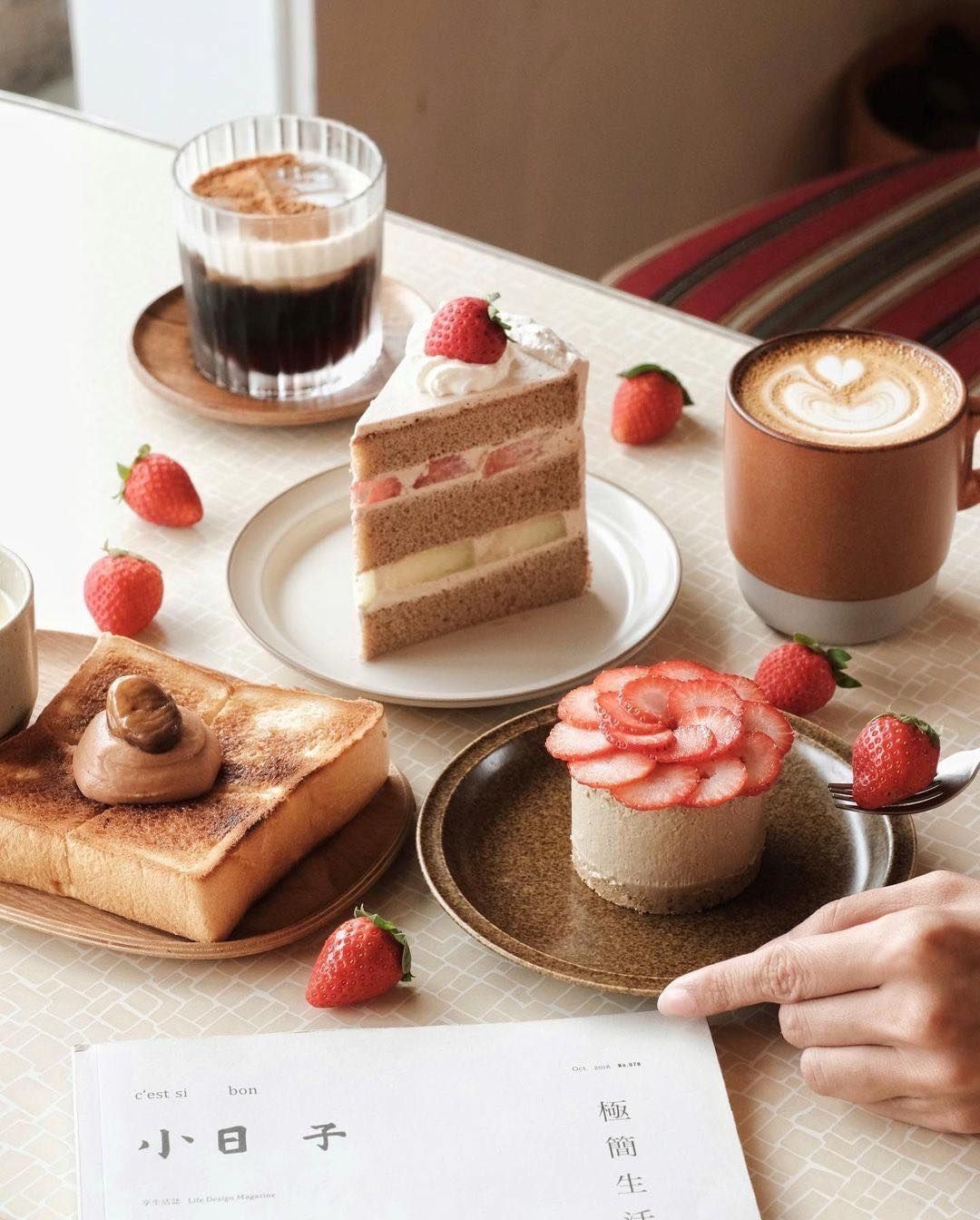 日式木造的質樸氛圍，給人一種京都感，這家老宅咖啡廳是許多人的口袋私藏名單 甜點、鹹食選擇也很多元！