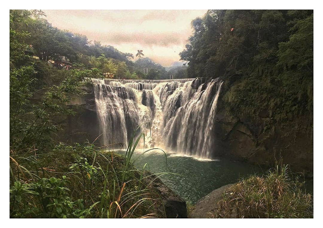 Seize the end of summer vacation, soothe the mood of returning to school with beautiful photos.