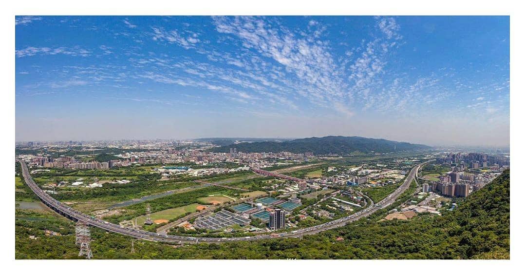 Every scenic spot that has been walked through, every step, are worth remembering.