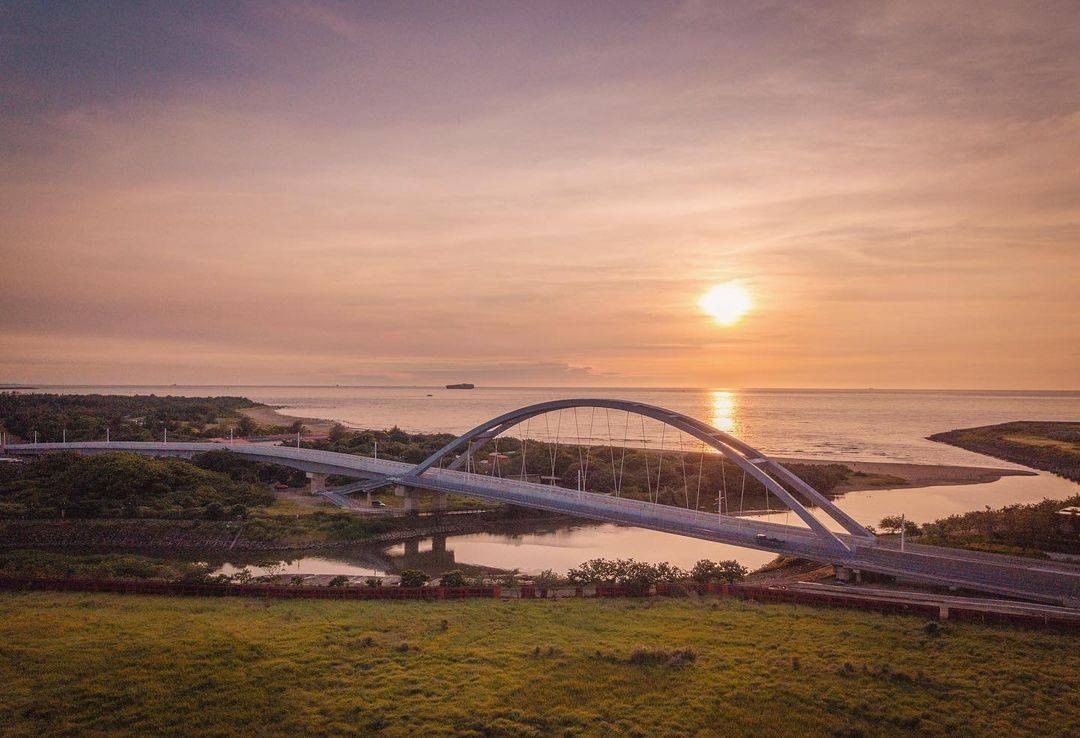 絕美的海景與溫暖的夕照，非常療癒身心呢～