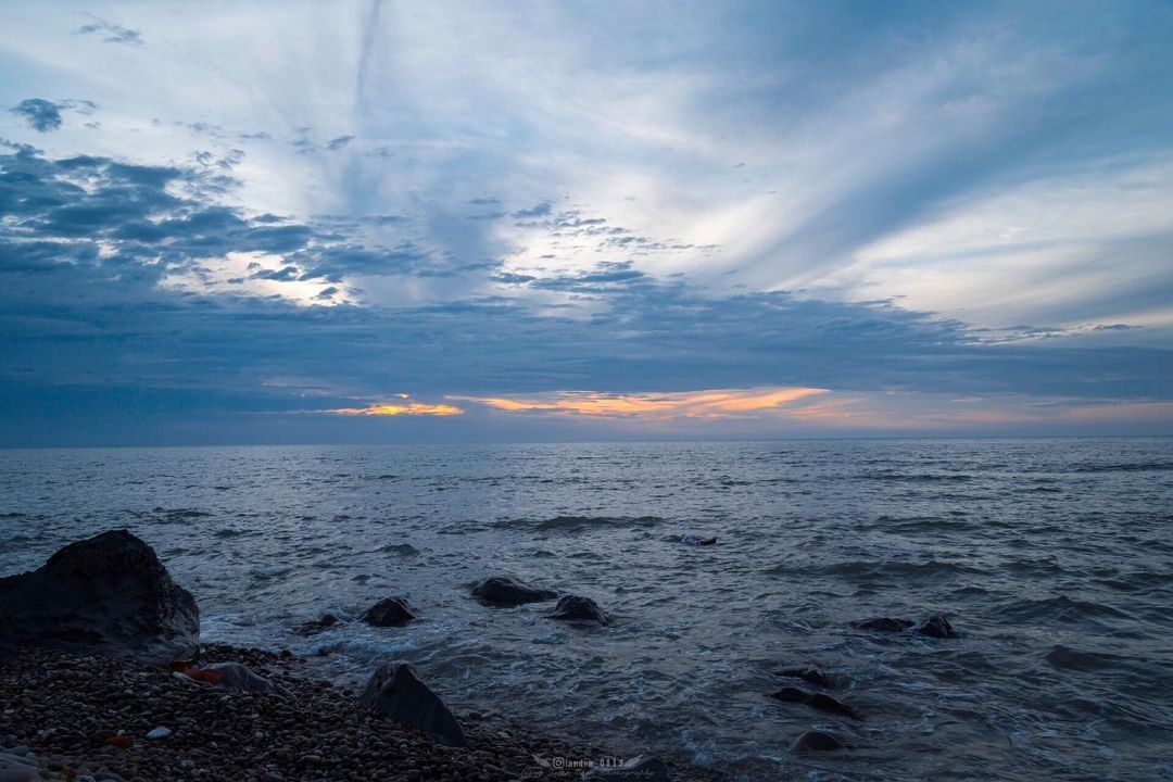 夕陽露出了微光，希望就在不遠方 (ﾉ◕ヮ◕)ﾉ*:･ﾟ✧