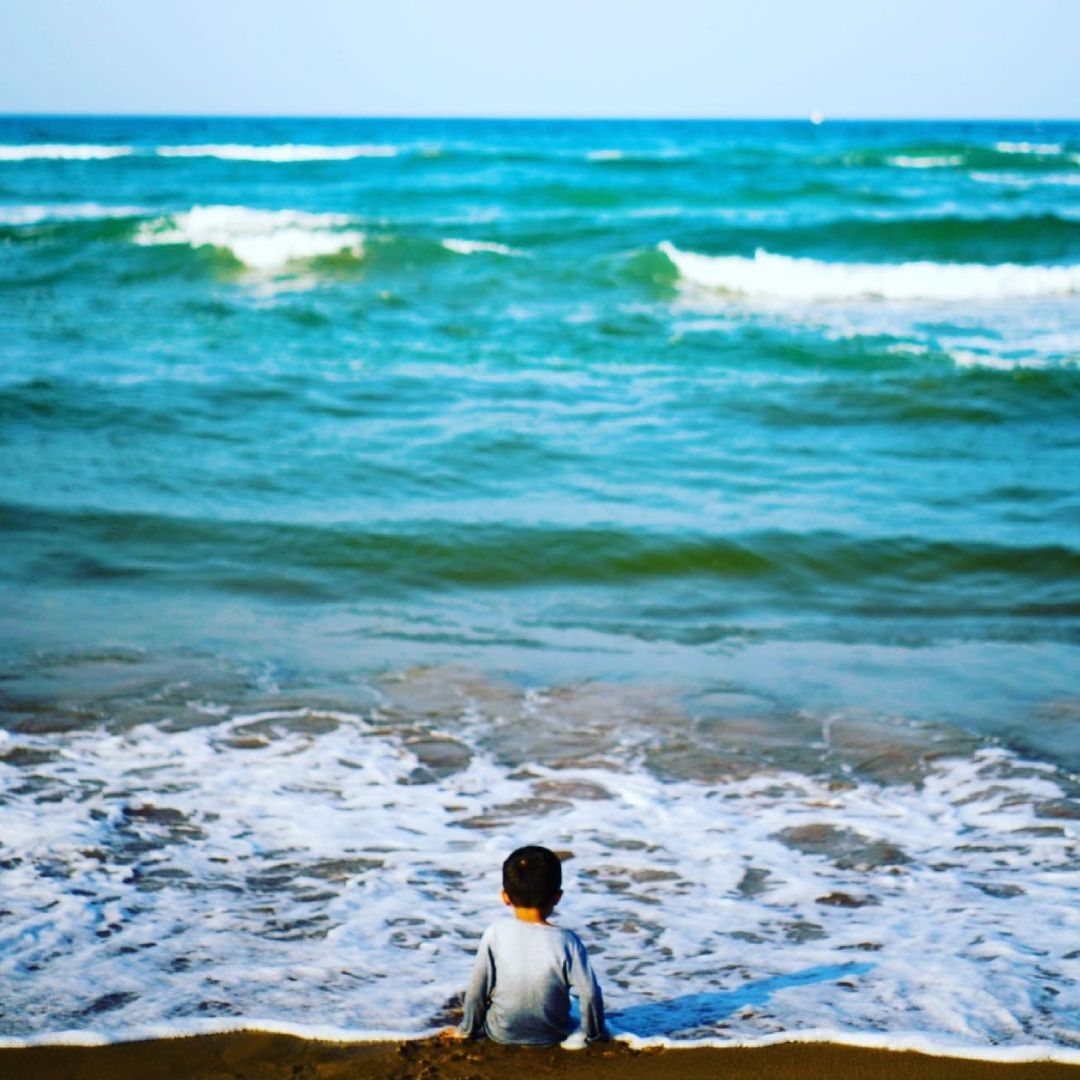 每個人心中都有一片大海,可能風平浪靜、可能波濤洶湧,都是包羅萬象的。你心裡的那片海洋,是什麼樣子呢?