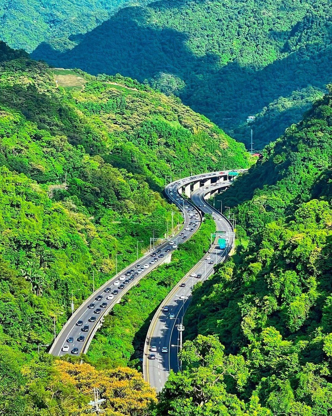穿梭山林，讓山的靜謐，洗滌浮躁的心 