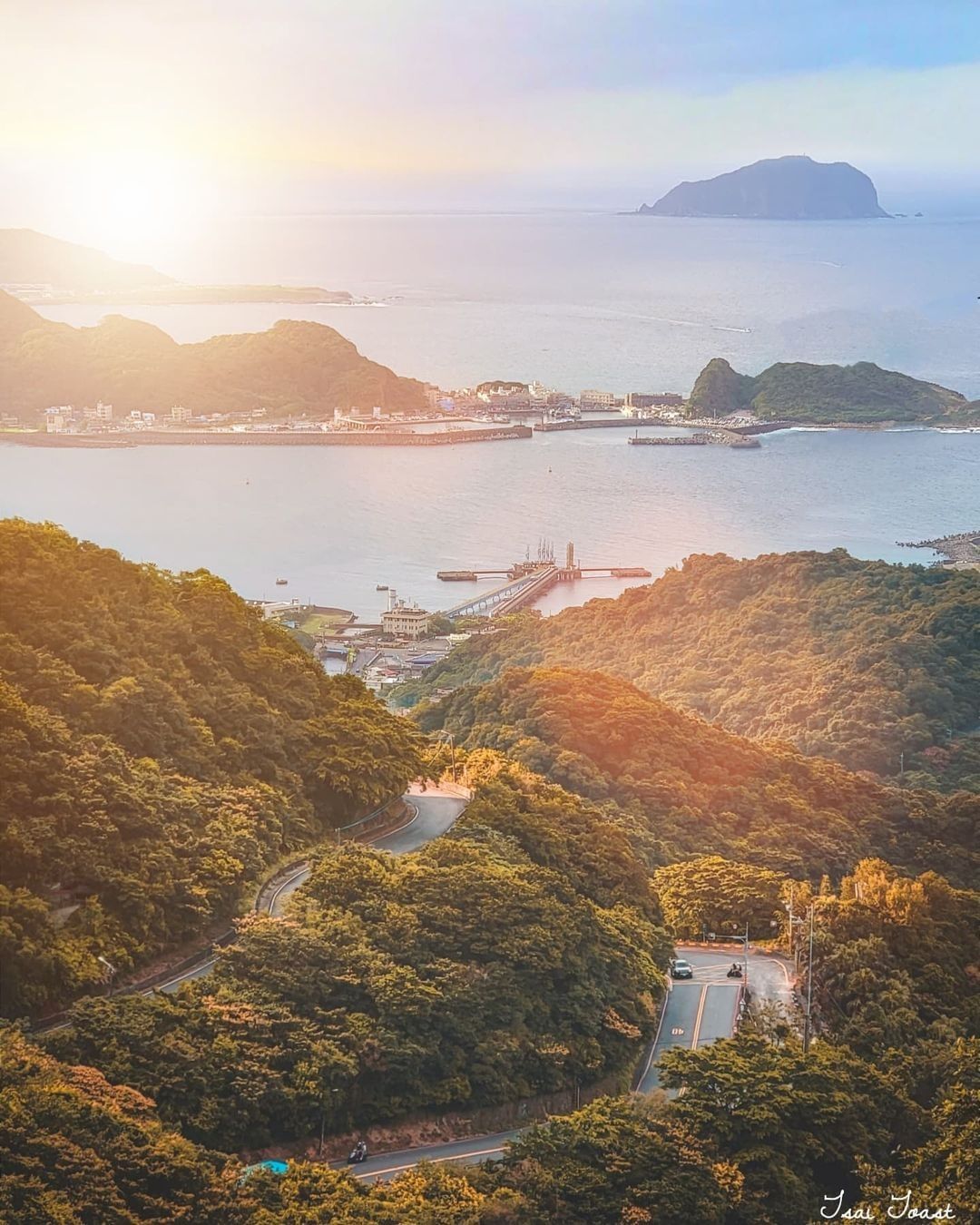 遼闊的山海美景，讓心境更寬闊了 ~(～￣▽￣)～