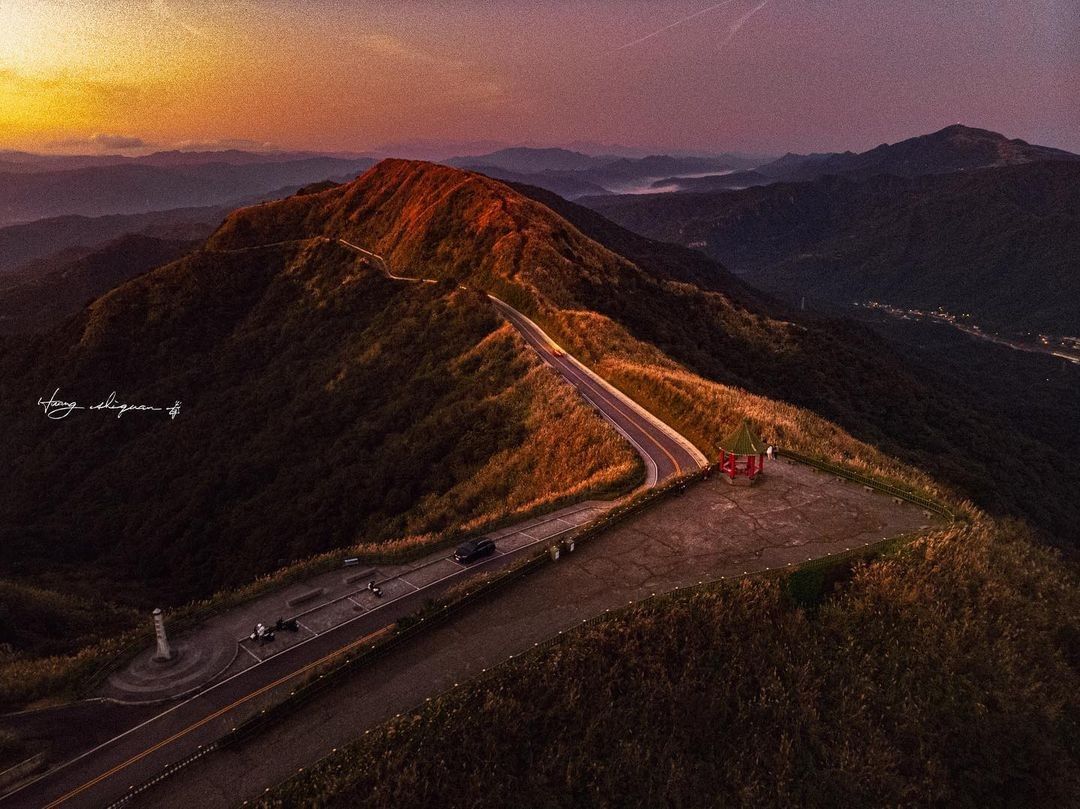 活在當下，探索自然的美，祝大家有個美好的一週 