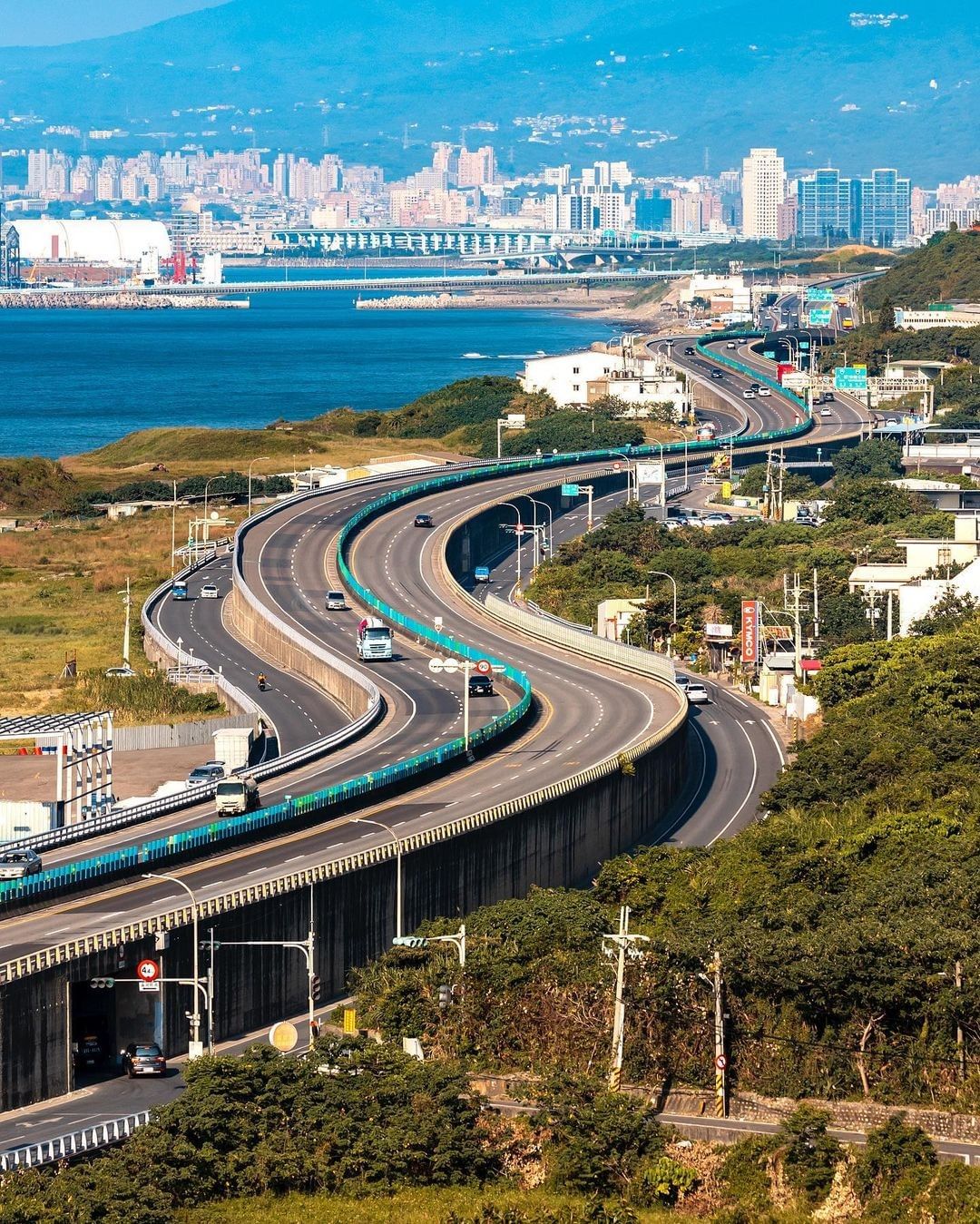 用眼睛捕捉生活，照片是旅行過的證明。