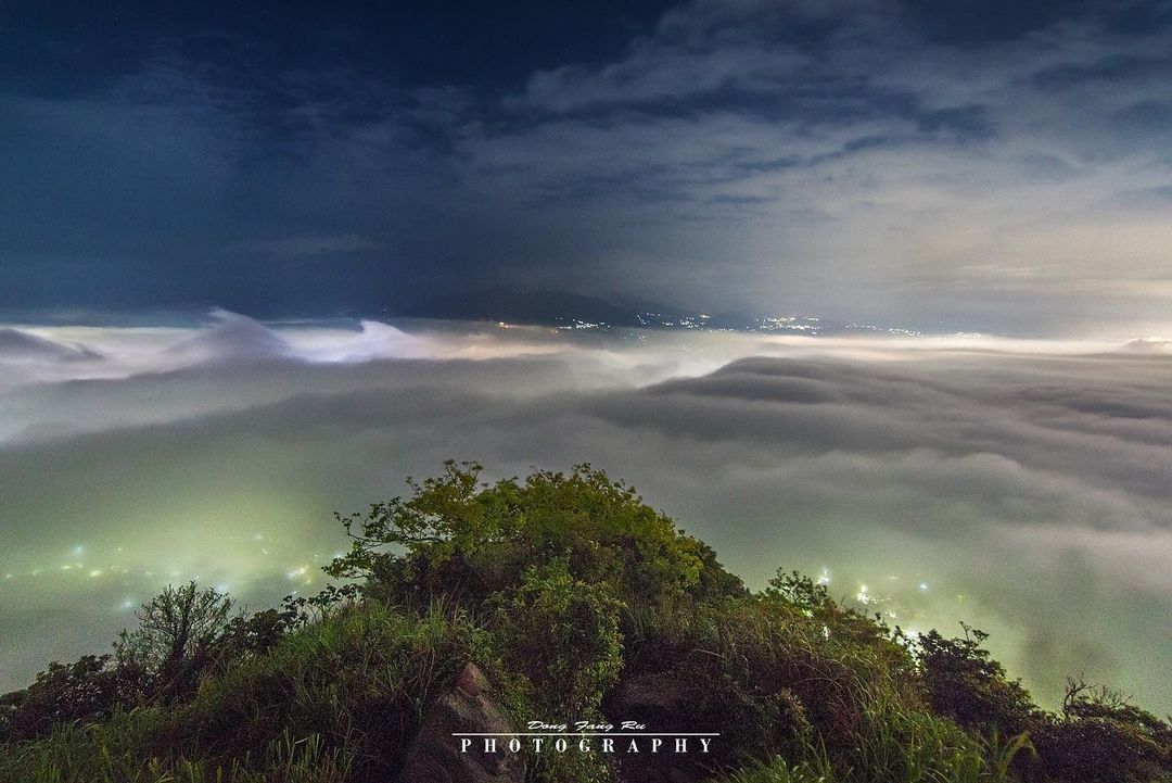 爬過慢長的山路,在看到彷彿置身仙境的浪漫雲海,一切都值得了。