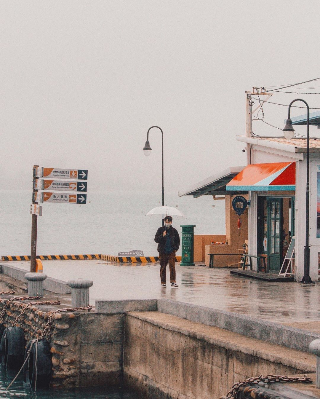 雖然最近雨下個不停，但在雨中漫步還是挺浪漫的 ️ 