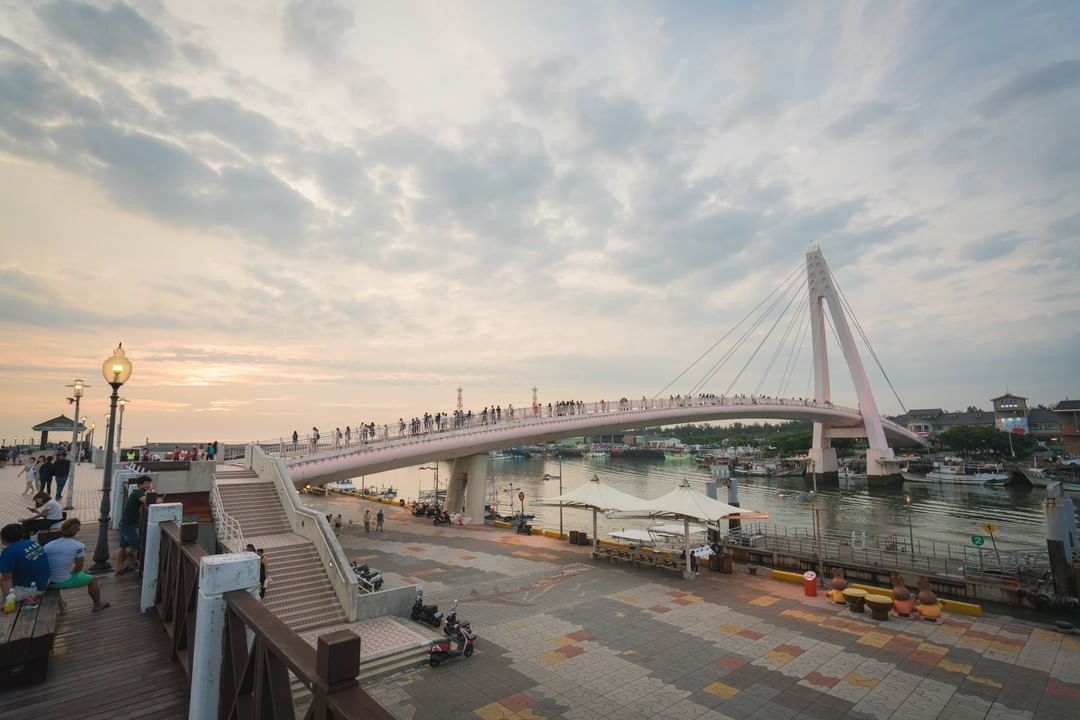 今天有情人陪你一起放閃嗎