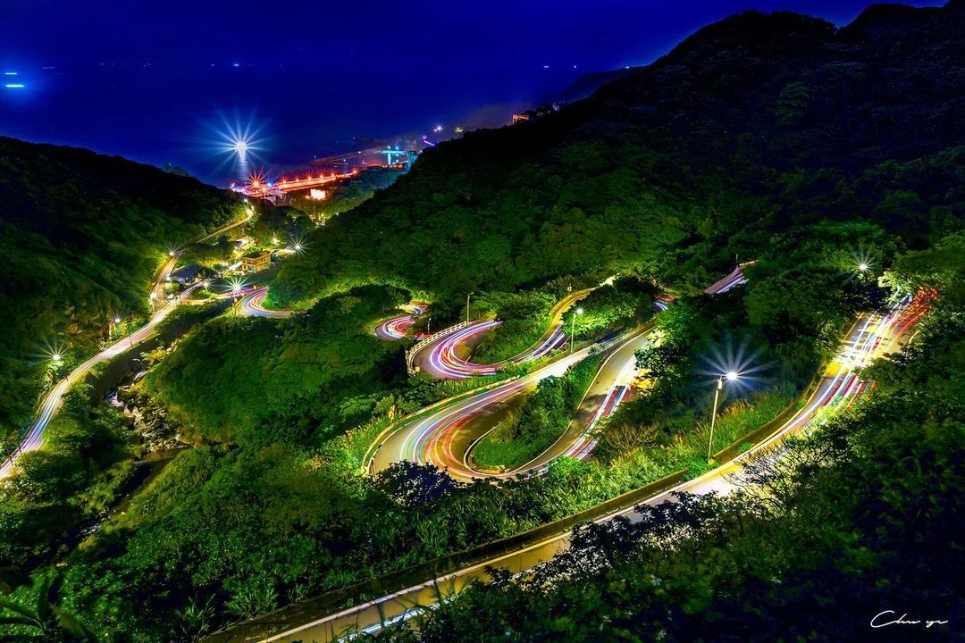 蜿蜒曲折的天堂公路特別閃耀