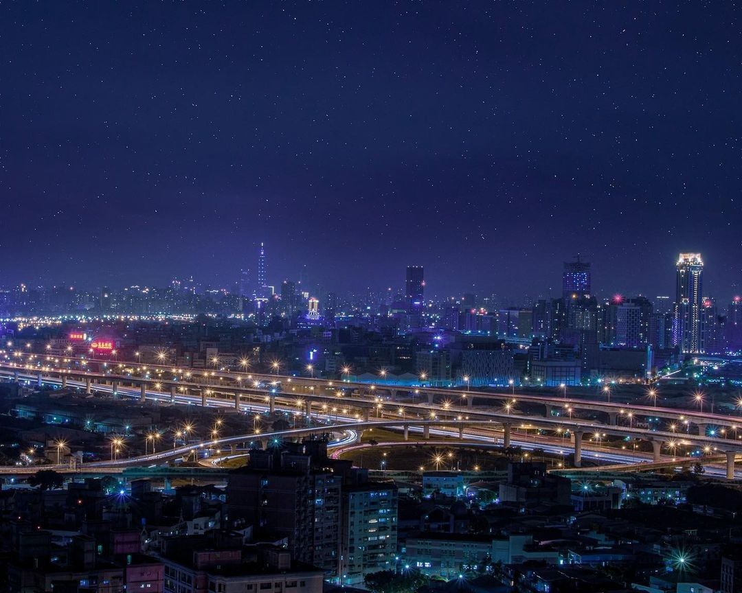 總是有幾個不想睡覺的夜晚，那就和朋友、戀人相約看夜景！