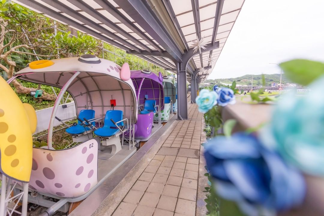 白天騎 #深澳鐵道自行車 也很美～