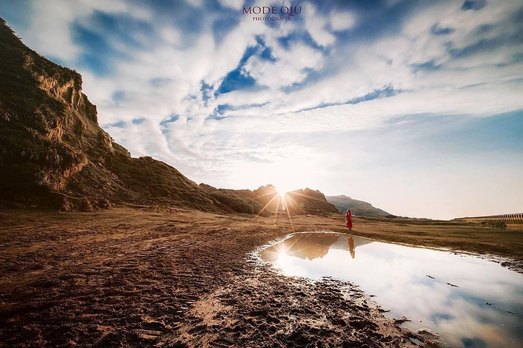 荒漠峭壁黃土飛揚，特殊地質景觀像是翻版的美國大峽谷！ 