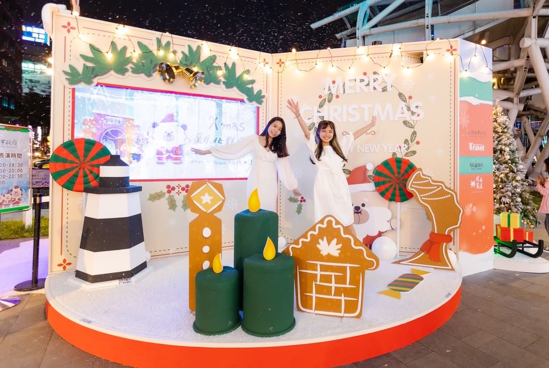 府中 #白色派對 野餐活動最後一天今天有 #九九 和 #魏嘉瑩 登台獻唱！等你來