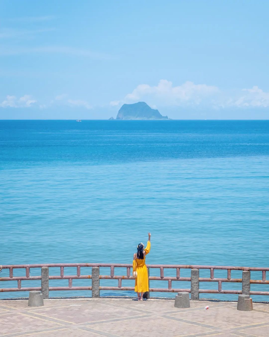 遠眺基隆嶼海景，海天一色宛如置身海島國家度假！