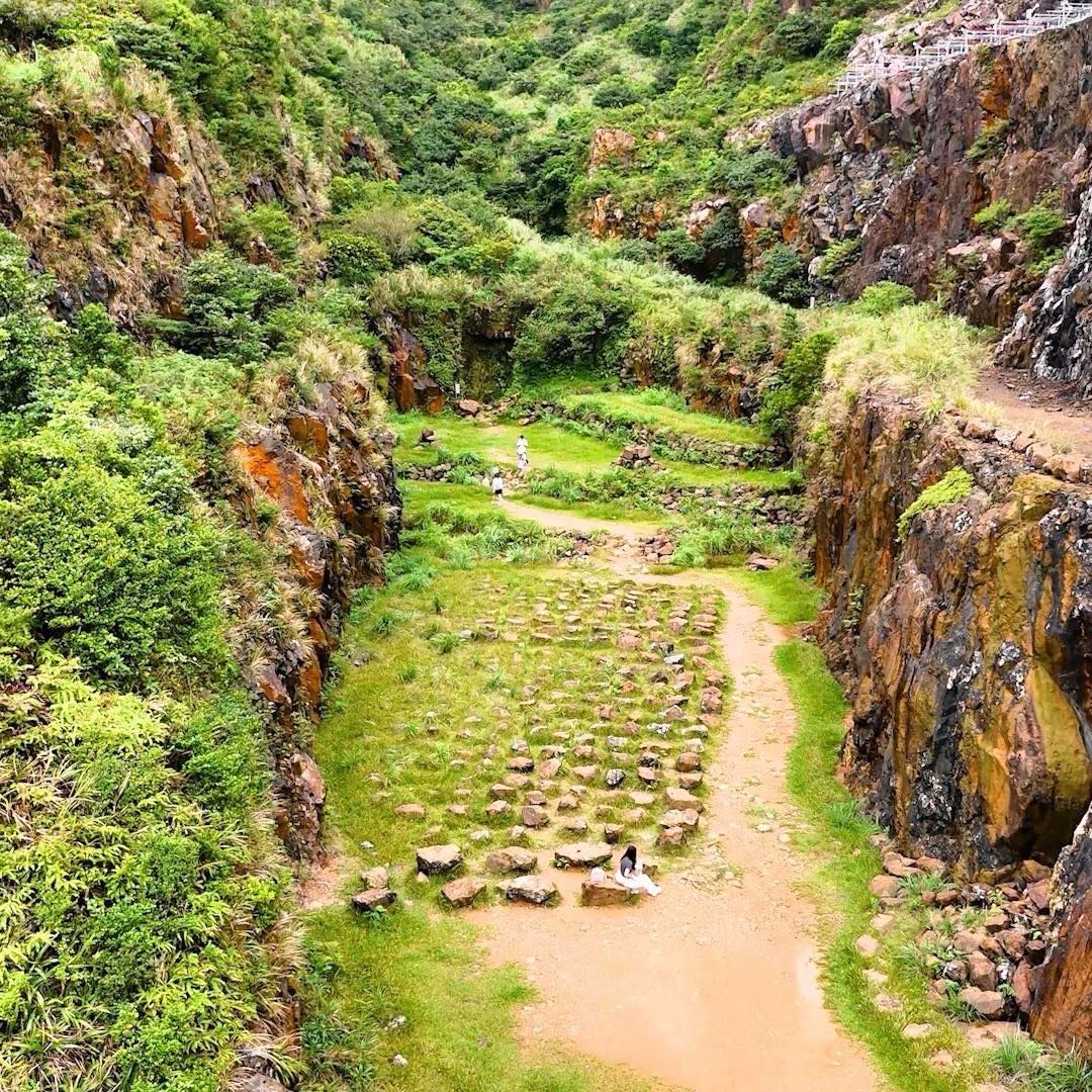 位於金瓜石地質公園內的神祕石頭陣！🪨🪄