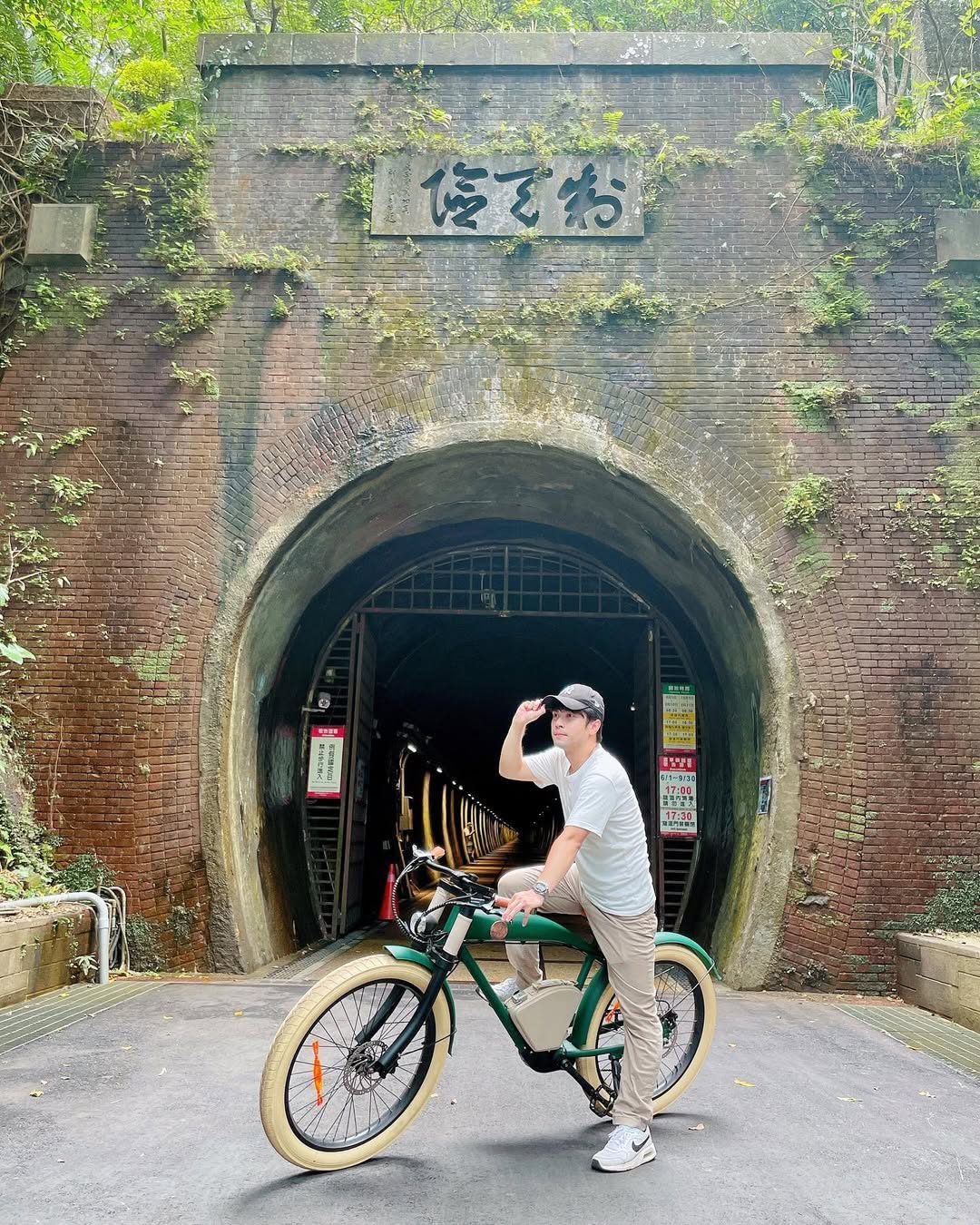 時光隧道藏在福隆的海岸線旁