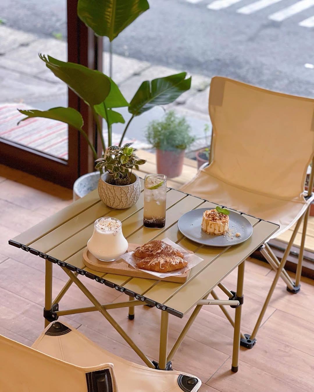 藏在巷弄裡的小小營地，城市裡的療癒角落️