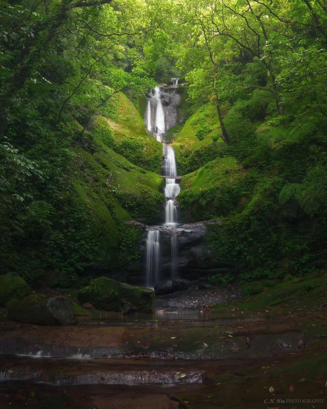 因為地形層層曲折斷層，造就的迷人景緻！就像旅途蜿蜒才有精彩故事！