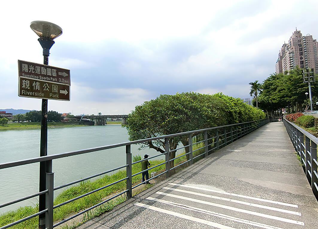 湖光山色-「新店溪碧潭」健行騎景一日遊