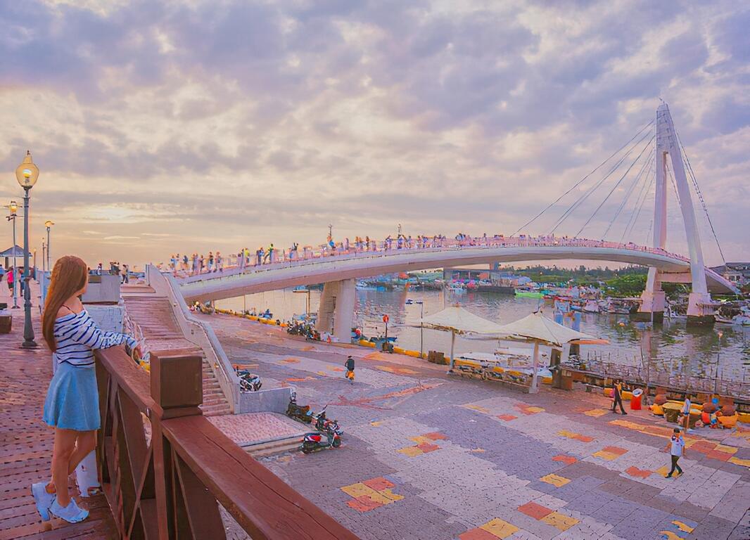 Romantic River Bank- “Tamsui” Sunset and Relic One Day Tour