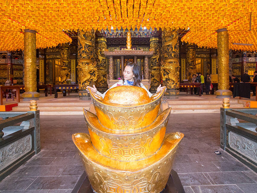 五路財神廟元寶