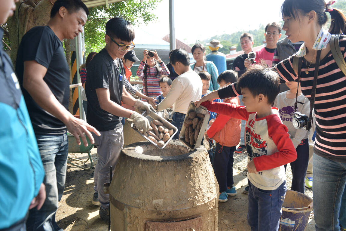 林口亚太生态园区-焢窑体验露营烤肉